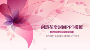 Template PPT mode dengan latar belakang kelopak merah muda yang indah