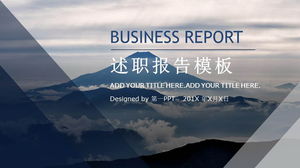 Template PPT laporan pembekalan pribadi dengan latar belakang pegunungan dan awan putih