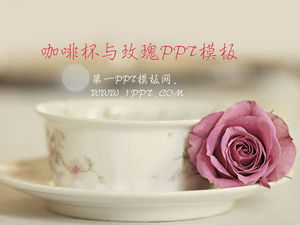 コーヒーカップとバラの背景と美しい愛のスライドショーテンプレートのダウンロード