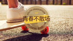 La juventud nunca termina Plantilla PPT del álbum de graduación para estudiantes universitarios
