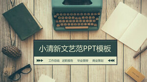 Modello PPT di piccolo e fresco piano di lavoro in stile LOMO sullo sfondo del vecchio blocco note della macchina da scrivere