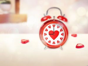 Cute love alarm clock ppt background picture
