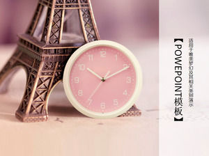 Torre Eiffel relógio modelo de ppt rosa