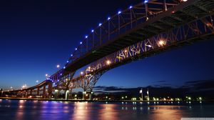 Морской мост - высокий - конец бизнеса РРТ HD фоновое изображение