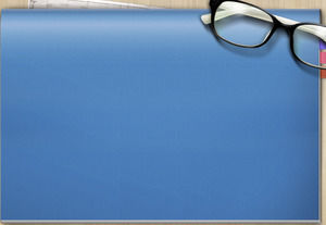 木制桌面放置眼镜蓝色记事本清新怀旧风一般商务PPT模板